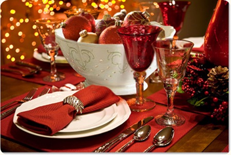 Holiday Table Settings festive table settings - domestic charm Holiday Table Settings festive table settings - domestic charm